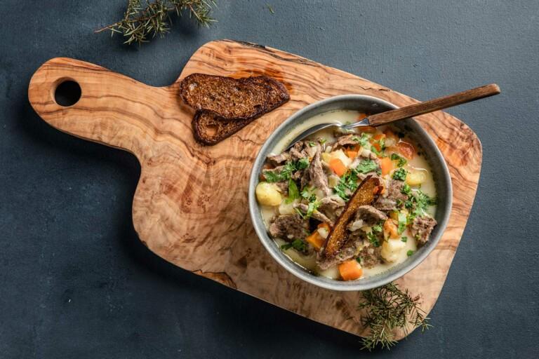 Sautéed red deer soup
